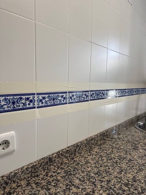 Cómo pintar una cenefa de cocina