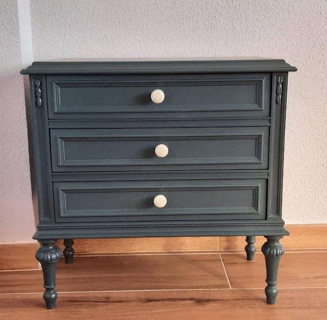 ¿Mate o satinado? ¿Qué acabado elijo? 3 diferencias entre acabado mate y satinado: mueble haya azul mate