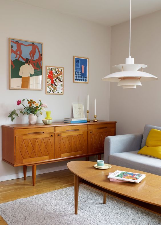 Sala de esatr estilo mid-century