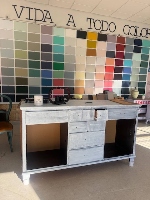 Mueble con imprimación