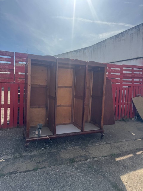 Armario sin puertas