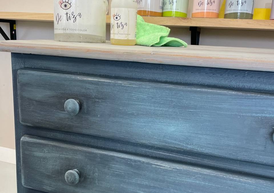 Tips para limpair muebles pintados
