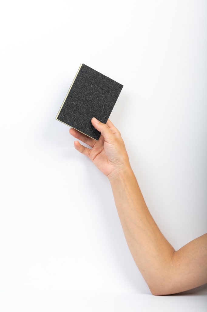 Guía para crear efecto madera en metal 4 Lija almohadilla