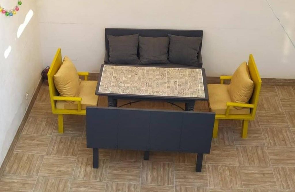 Cómo preparar la terraza para el buen tiempo 34 Conjunto de sofás de exterior pintados