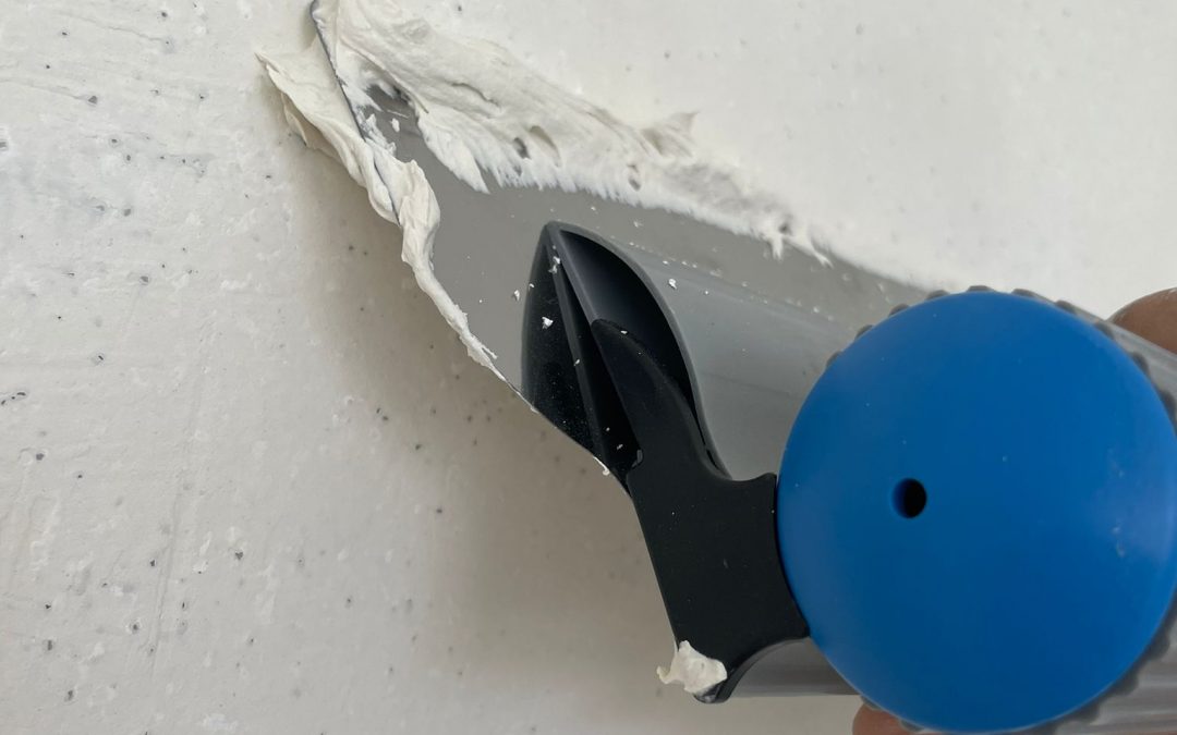 Como quitar el gotelé de la pared con masilla