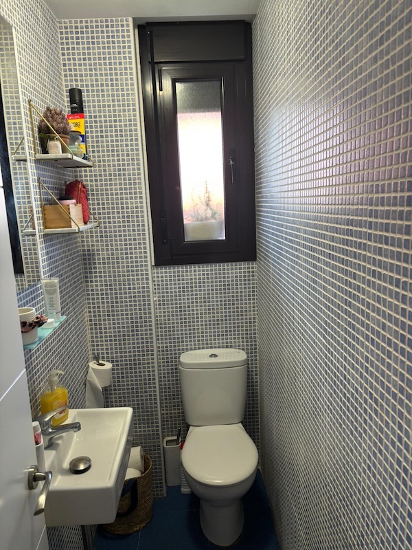 Baño antiguo cuadraditos