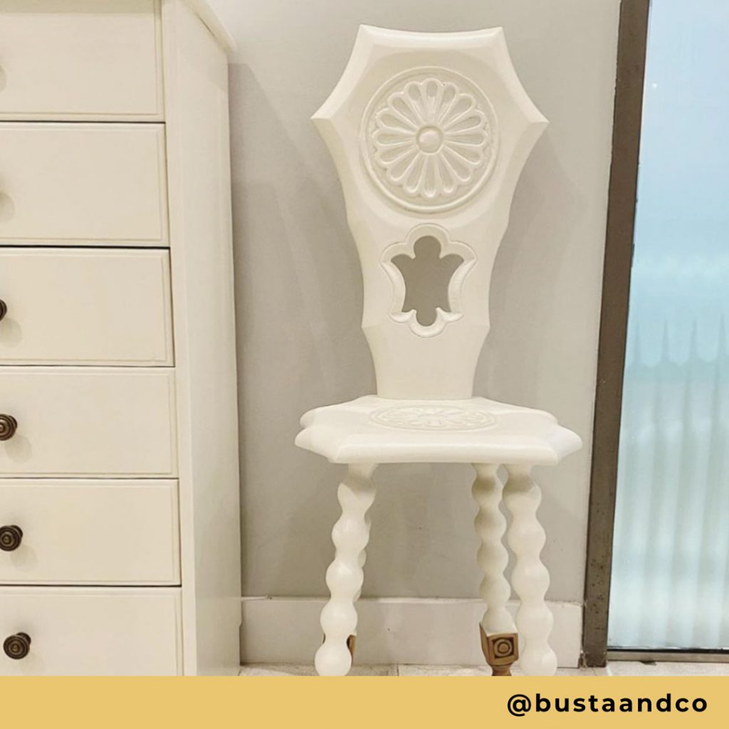 Silla pintada en Beige Arena